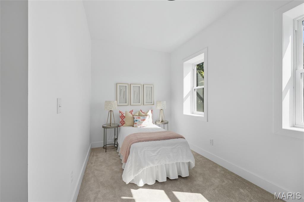 St Louis, Missouri 63107, United States, 3 Bedrooms Bedrooms, ,3 BathroomsBathrooms,Residential,Pending,202879