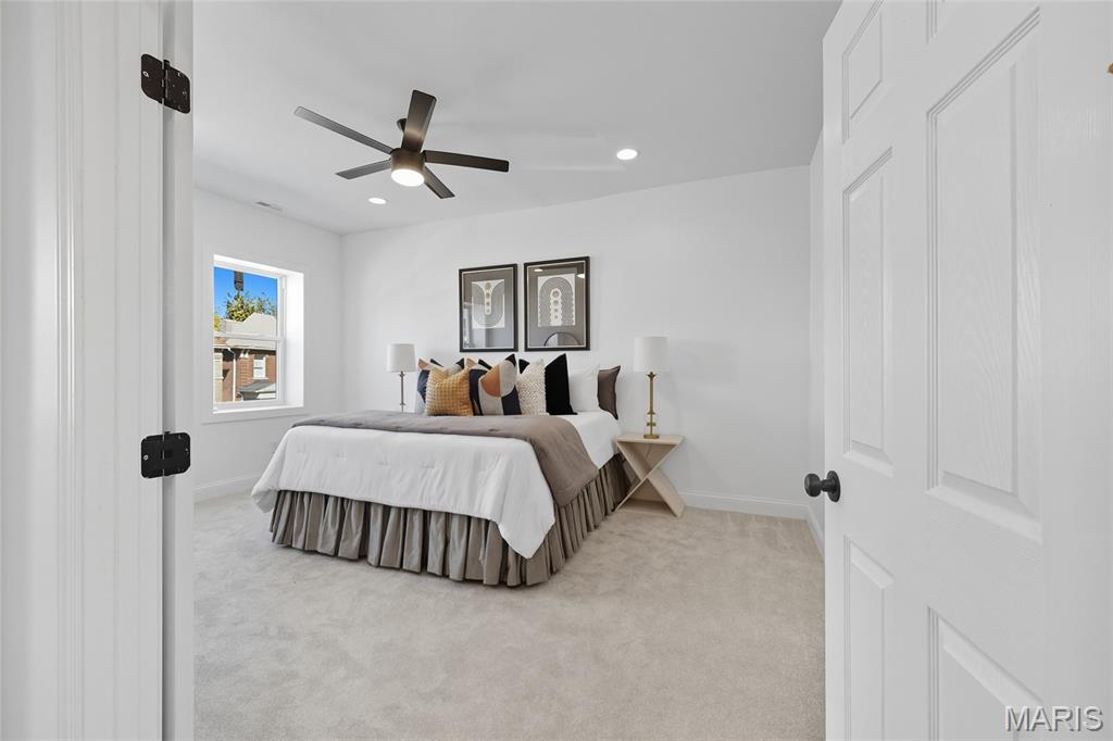 St Louis, Missouri 63107, United States, 3 Bedrooms Bedrooms, ,3 BathroomsBathrooms,Residential,Pending,202879