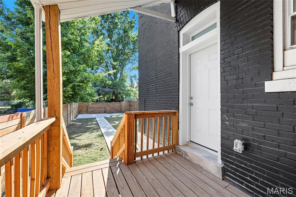 St Louis, Missouri 63107, United States, 3 Bedrooms Bedrooms, ,3 BathroomsBathrooms,Residential,Pending,202879