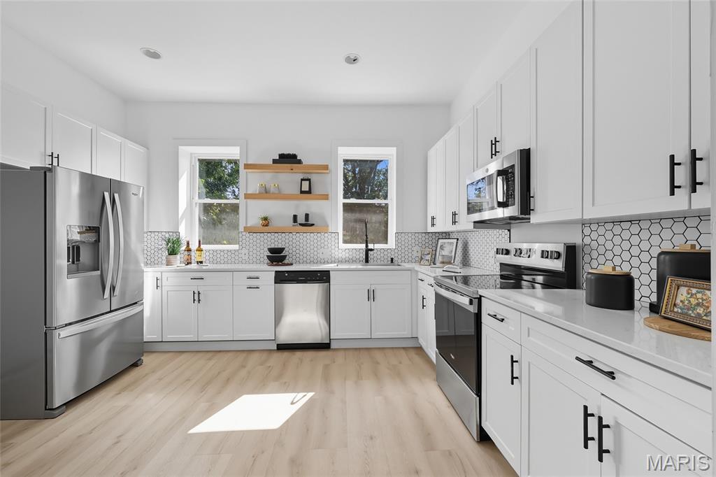 St Louis, Missouri 63107, United States, 3 Bedrooms Bedrooms, ,3 BathroomsBathrooms,Residential,Pending,202879