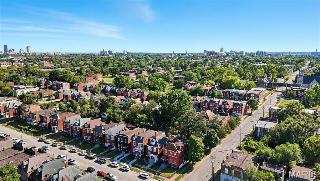 St Louis, Missouri 63107, United States, 3 Bedrooms Bedrooms, ,3 BathroomsBathrooms,Residential,Pending,202879