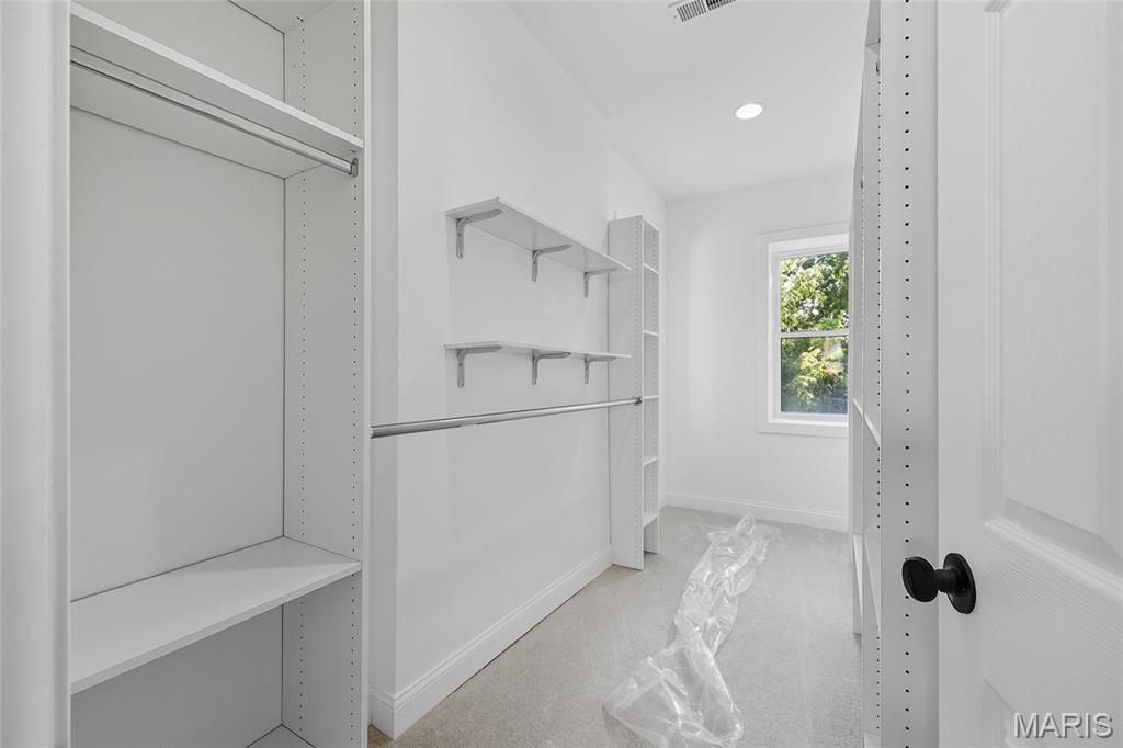 St Louis, Missouri 63107, United States, 3 Bedrooms Bedrooms, ,3 BathroomsBathrooms,Residential,Pending,202879