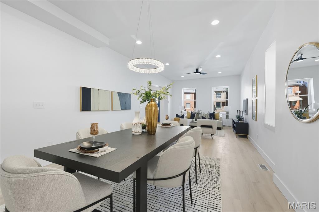 St Louis, Missouri 63107, United States, 3 Bedrooms Bedrooms, ,3 BathroomsBathrooms,Residential,Pending,202879