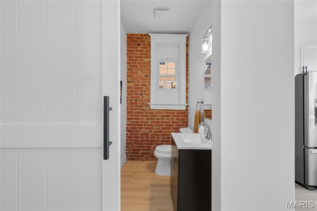 St Louis, Missouri 63107, United States, 3 Bedrooms Bedrooms, ,3 BathroomsBathrooms,Residential,Pending,202879