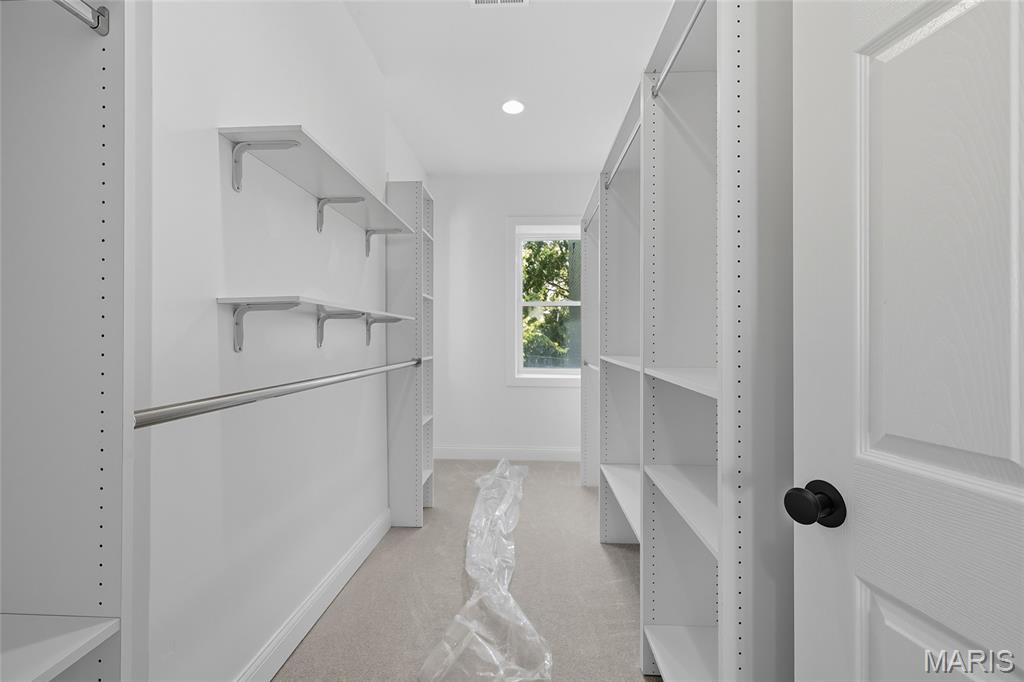 St Louis, Missouri 63107, United States, 3 Bedrooms Bedrooms, ,3 BathroomsBathrooms,Residential,Pending,202879