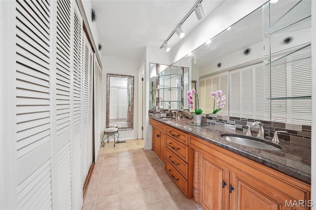 Seven Pines 6 - Residential