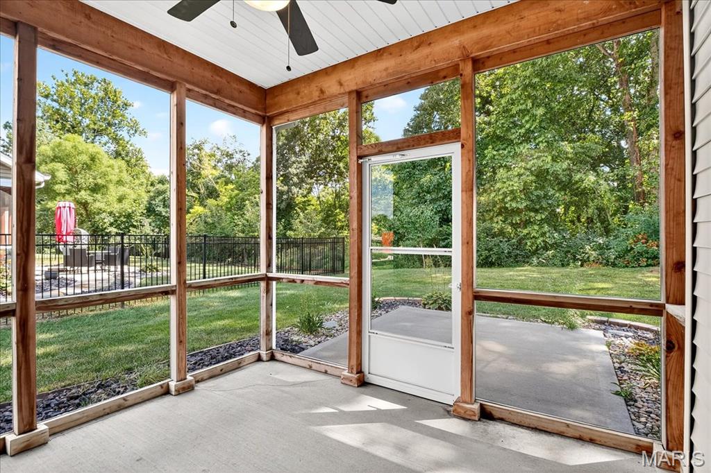 Troy, Illinois 62294, United States, 3 Bedrooms Bedrooms, ,3 BathroomsBathrooms,Residential,Pending,197688