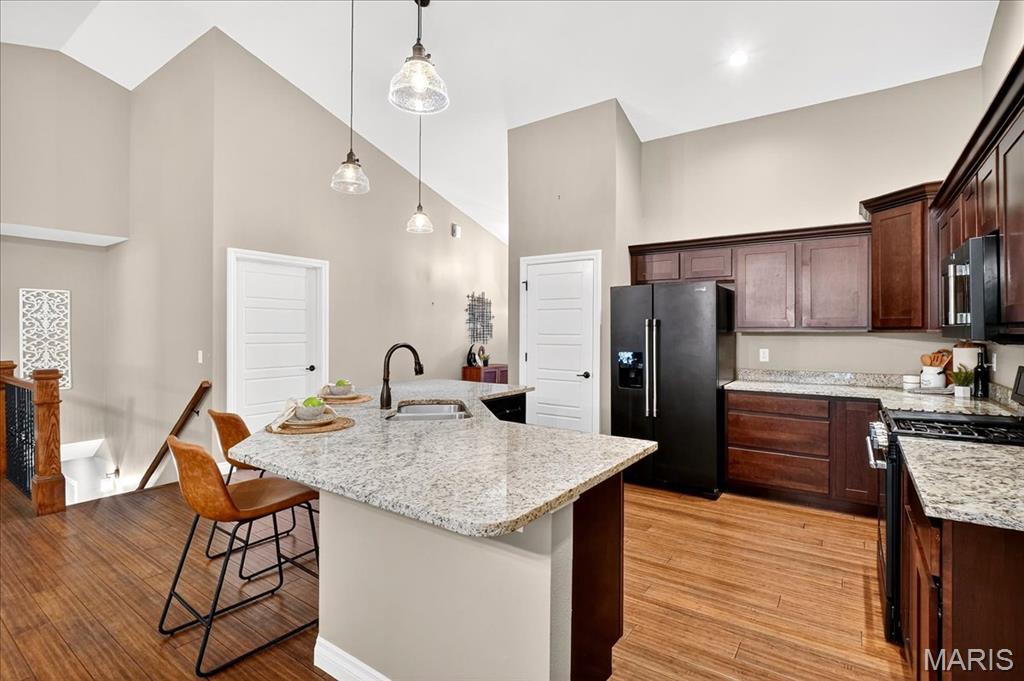 Troy, Illinois 62294, United States, 3 Bedrooms Bedrooms, ,3 BathroomsBathrooms,Residential,Pending,197688