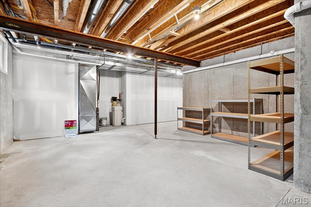 Troy, Illinois 62294, United States, 3 Bedrooms Bedrooms, ,3 BathroomsBathrooms,Residential,Pending,197688