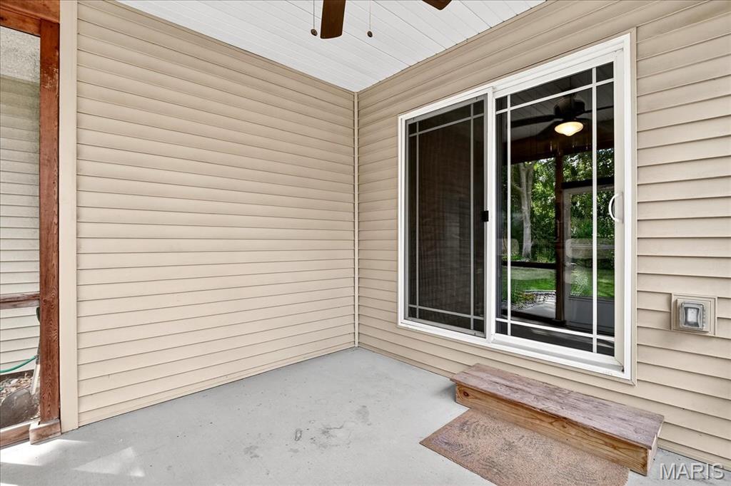 Troy, Illinois 62294, United States, 3 Bedrooms Bedrooms, ,3 BathroomsBathrooms,Residential,Pending,197688