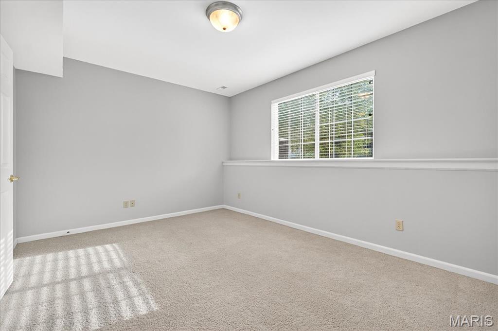 Oakville, Missouri 63129, United States, 3 Bedrooms Bedrooms, ,3 BathroomsBathrooms,Residential,Pending,227347