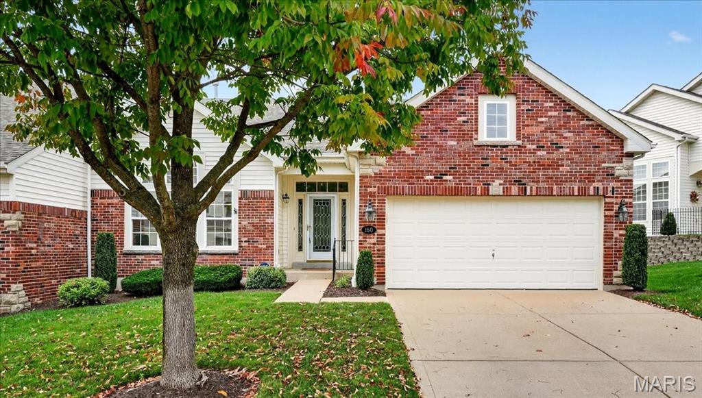 Oakville, Missouri 63129, United States, 3 Bedrooms Bedrooms, ,3 BathroomsBathrooms,Residential,Pending,227347