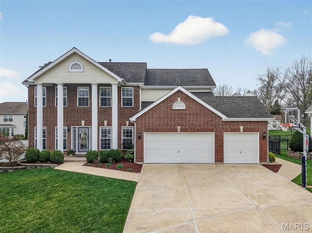 Photo of 32 Lemhi Pass Court, Dardenne Prairie, MO 63368 (MLS # 26018244)