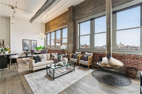 Tiny photo for 1627 Locust Street #902, St Louis, MO 63103 (MLS # 26017355)