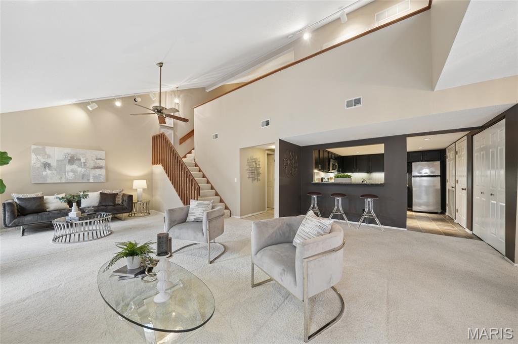 1010 Thoreau Court 310