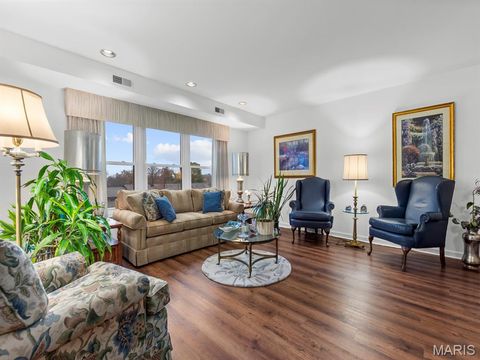 Tiny photo for 526 Sarah Lane #36, Creve Coeur, MO 63141 (MLS # 25077956)