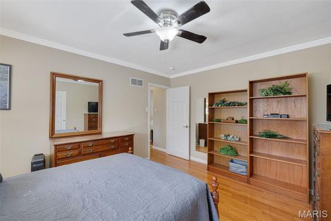 Tiny photo for 946 Marshall Avenue #D, Webster Groves, MO 63119 (MLS # 25074061)