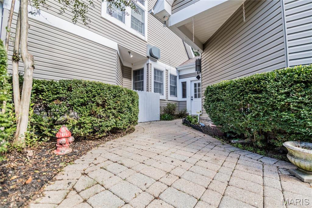 Crestwood Manor Sub - Residential