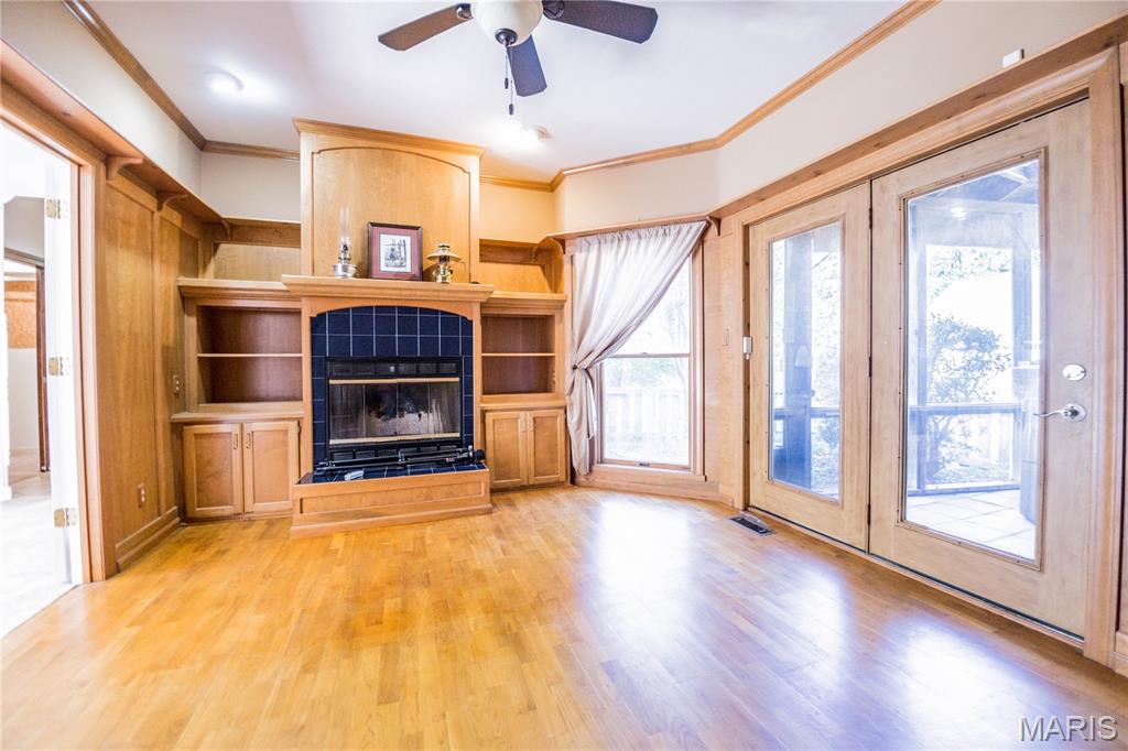 Crestwood Manor Sub - Residential