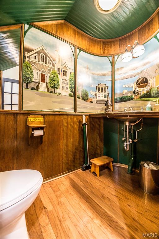 Crestwood Manor Sub - Residential