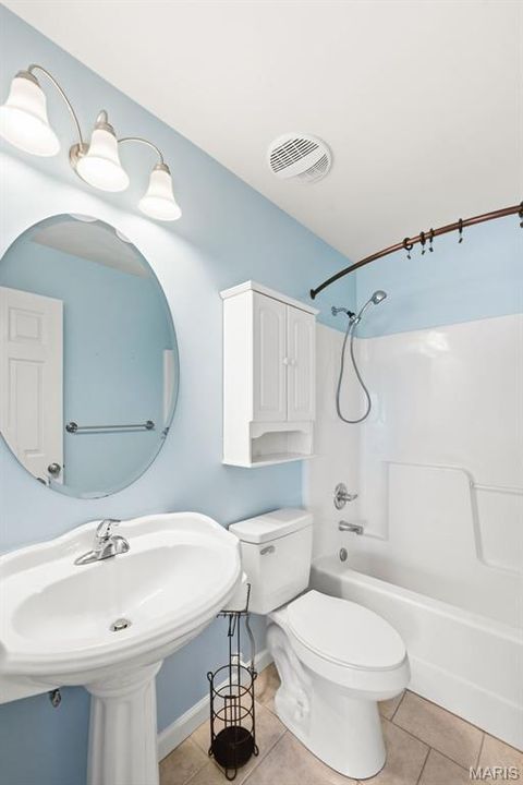 Tiny photo for 911 Pittsburg Landing Drive, Wentzville, MO 63385 (MLS # 26025413)