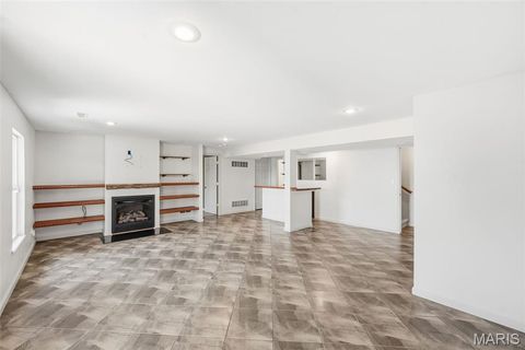 Tiny photo for 911 Pittsburg Landing Drive, Wentzville, MO 63385 (MLS # 26025413)