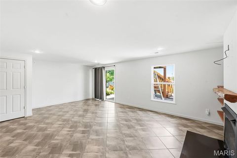 Tiny photo for 911 Pittsburg Landing Drive, Wentzville, MO 63385 (MLS # 26025413)