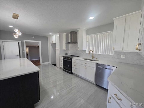 Tiny photo for 500 Kingridge Drive, Ballwin, MO 63011 (MLS # 26065873)