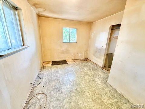 Tiny photo for 1908 Main Drive, High Ridge, MO 63049 (MLS # 26030016)