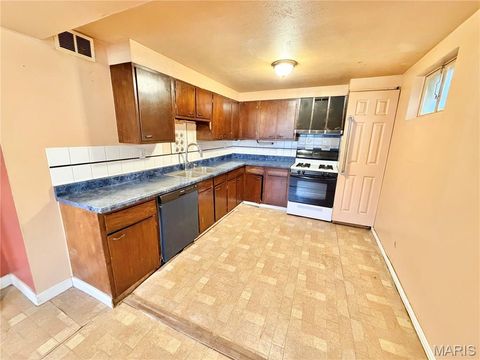 Tiny photo for 1908 Main Drive, High Ridge, MO 63049 (MLS # 26030016)