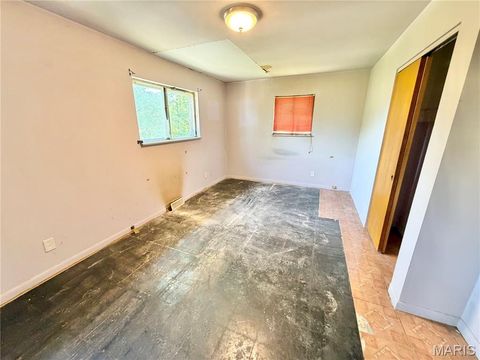 Tiny photo for 1908 Main Drive, High Ridge, MO 63049 (MLS # 26030016)