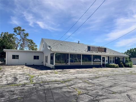 129 E 5th Street Washington MO 63090