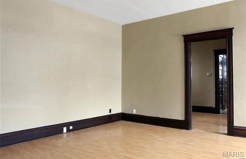 Tiny photo for 2920 Virginia Ave Ave, St Louis, MO 63118 (MLS # 26018153)
