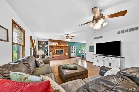 Tiny photo for 70 Hartley Lane, Elsberry, MO 63343 (MLS # 26040231)
