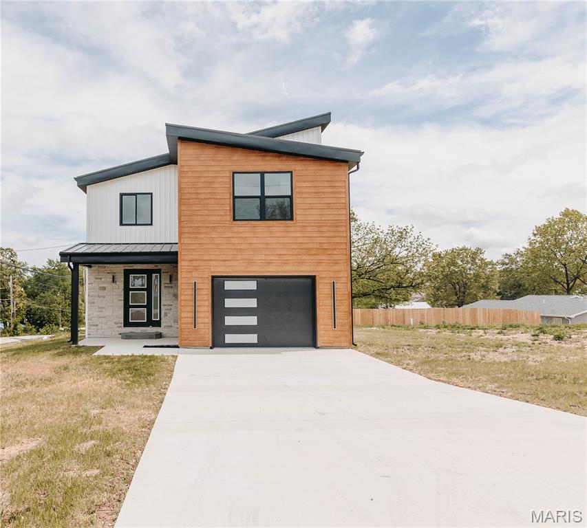 Town/Dixon - Residential