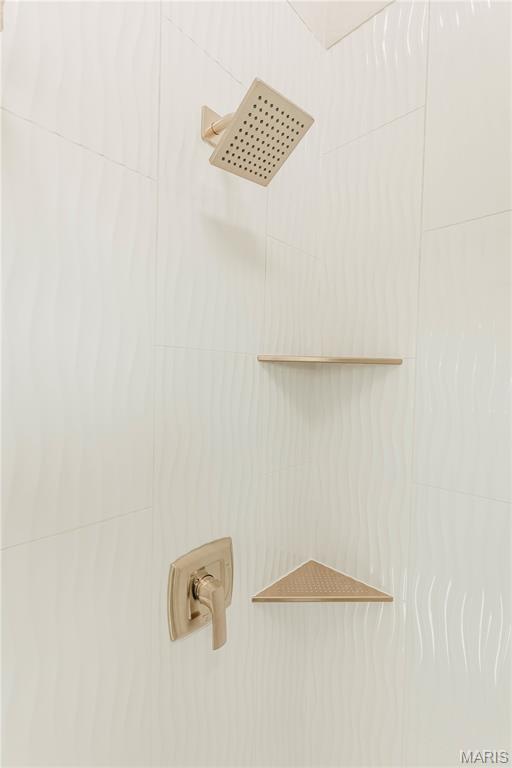 Town/Dixon - Residential