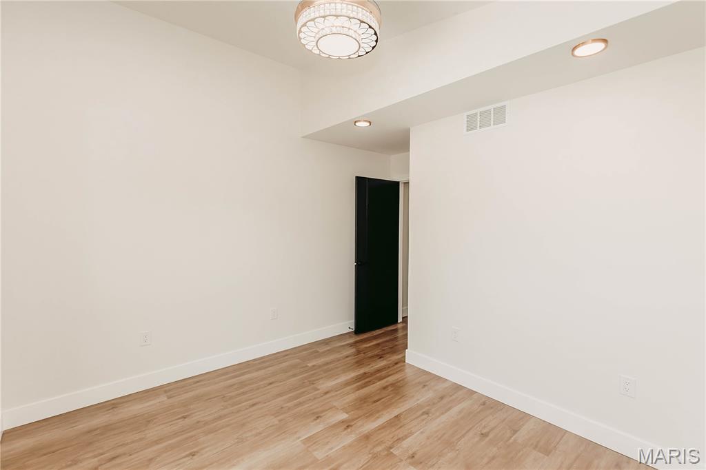 Town/Dixon - Residential