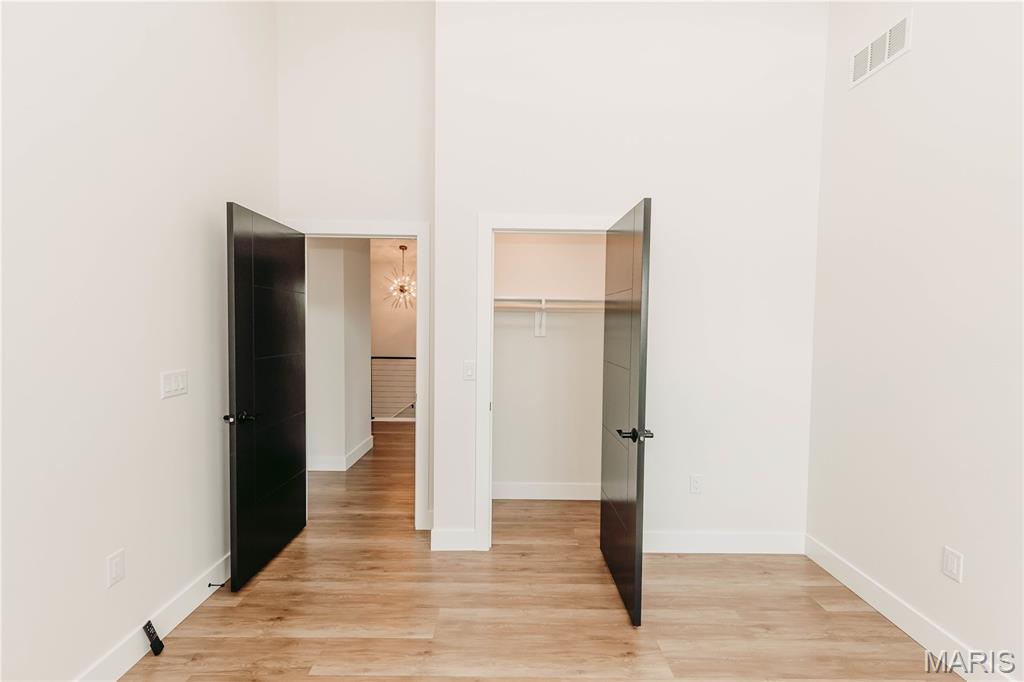 Town/Dixon - Residential