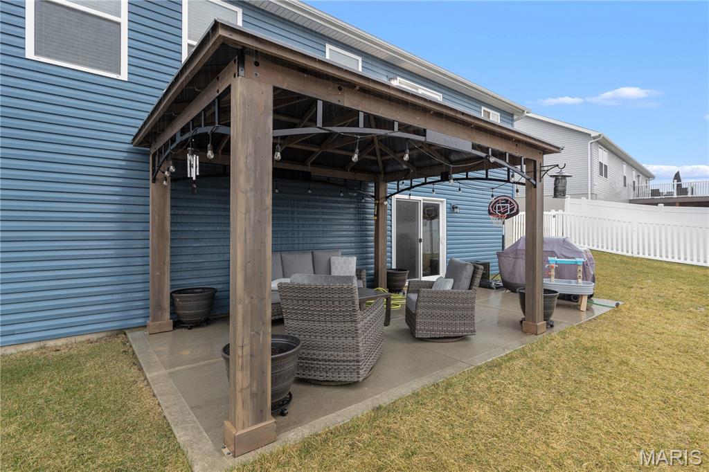 Majestic Lakes - Residential