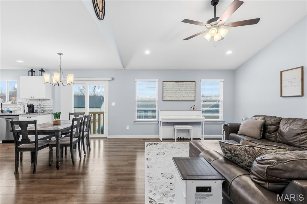 Majestic Lakes - Residential