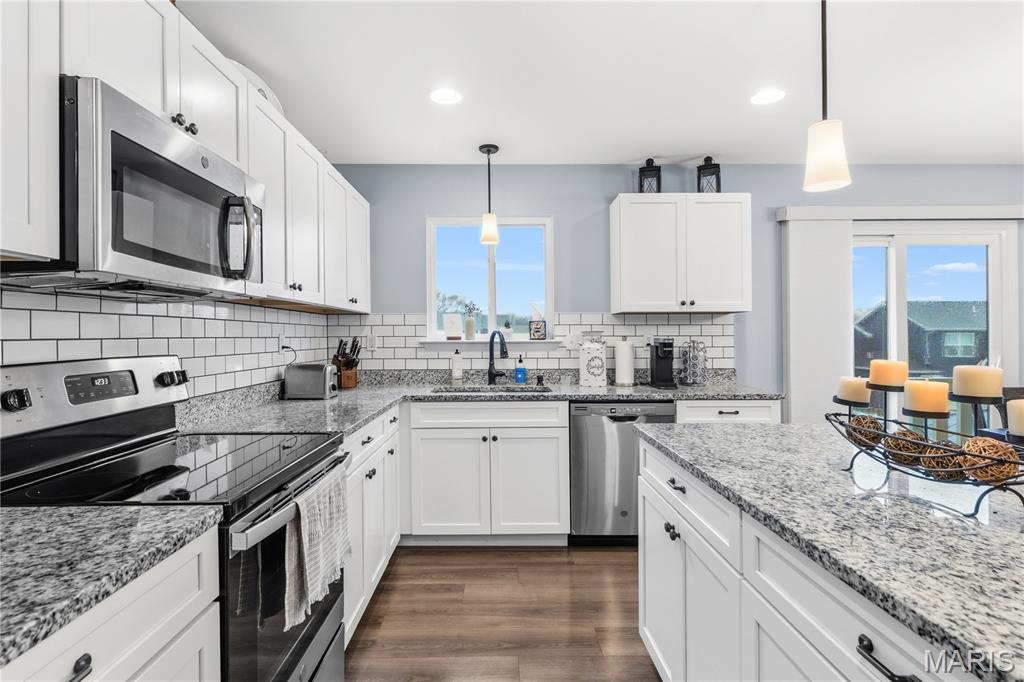 Majestic Lakes - Residential