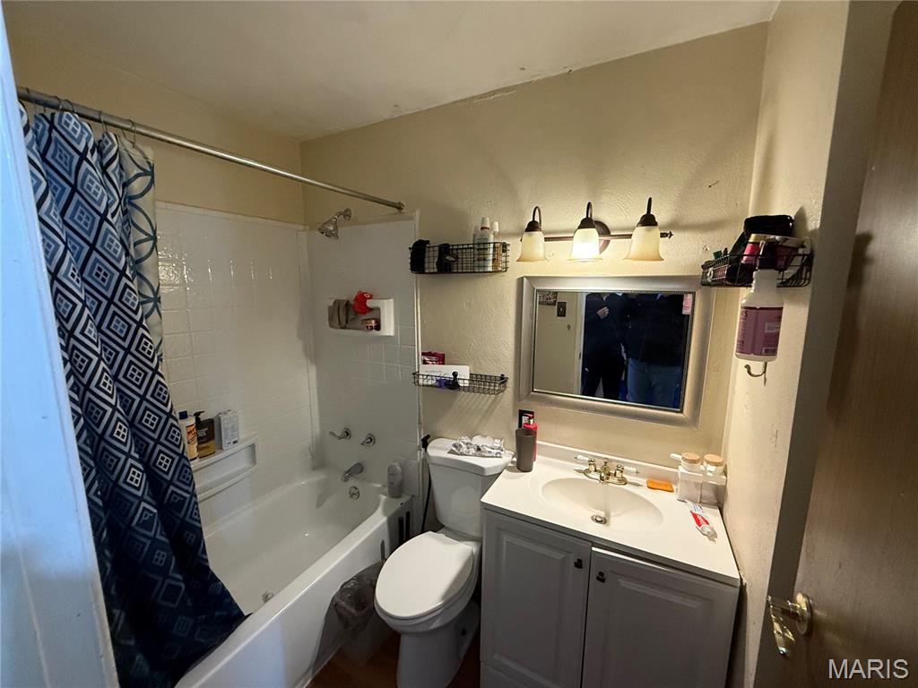 Elmwood Park Resubd 3 - Residential Lease