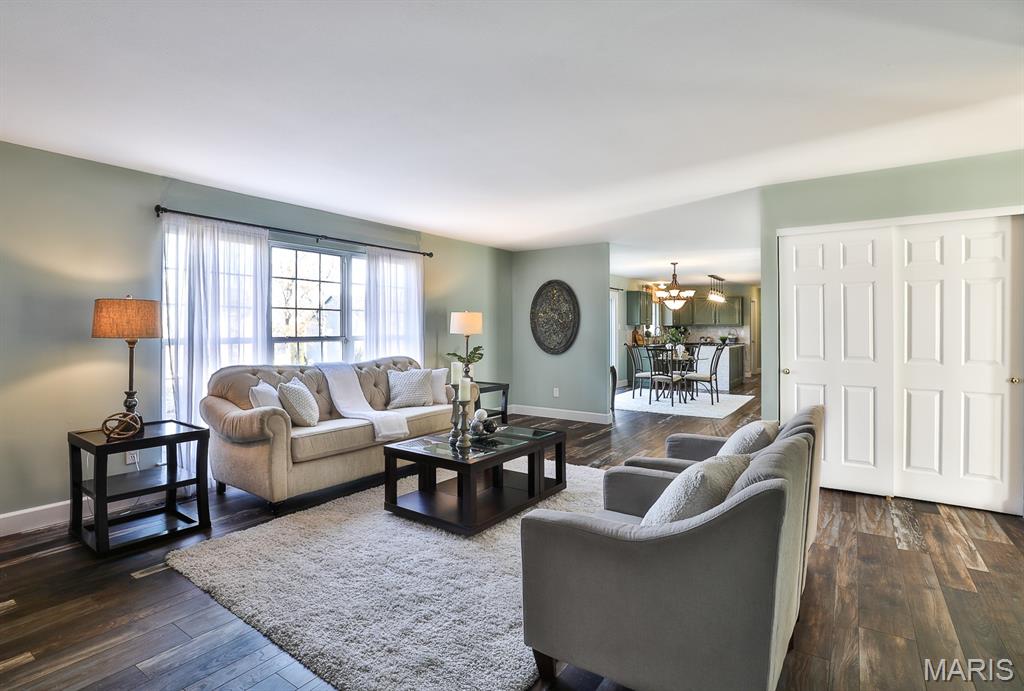 5527 Hennsley Circle