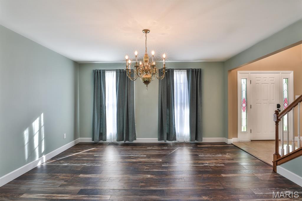 5527 Hennsley Circle