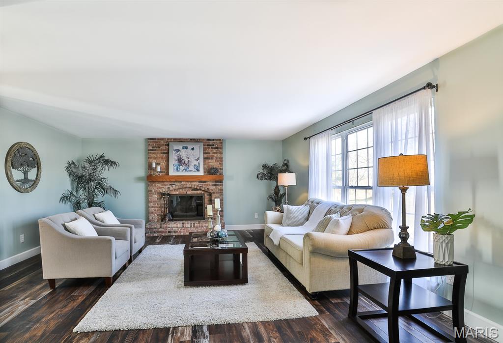 5527 Hennsley Circle