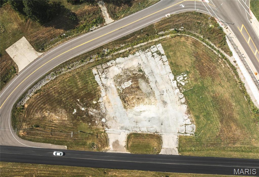805 N Service Rd W Tract B