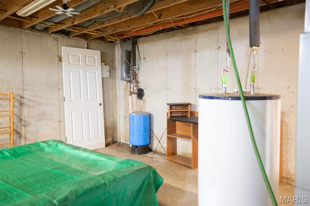 Cuba, Missouri 65453, United States, 4 Bedrooms Bedrooms, ,2 BathroomsBathrooms,Residential,Active,207301