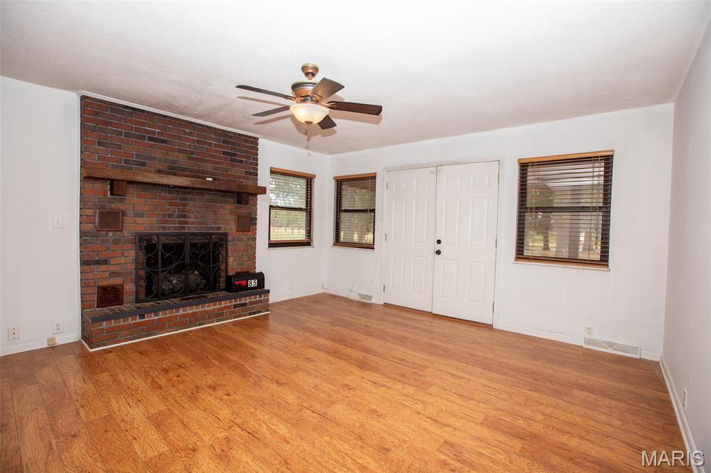 Cuba, Missouri 65453, United States, 4 Bedrooms Bedrooms, ,2 BathroomsBathrooms,Residential,Active,207301