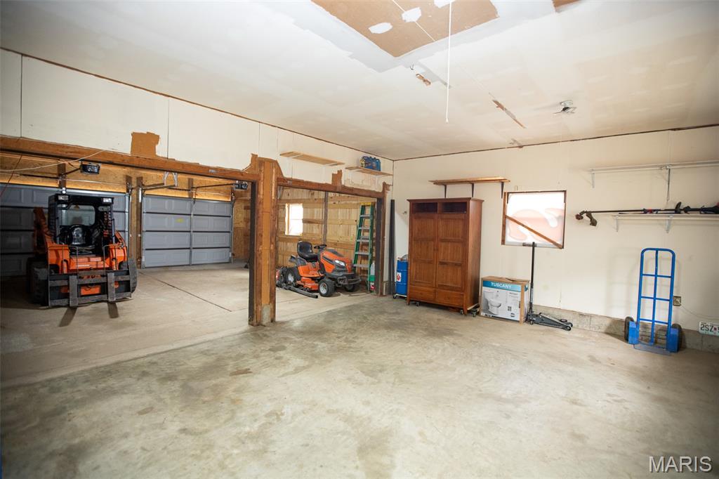 Cuba, Missouri 65453, United States, 4 Bedrooms Bedrooms, ,2 BathroomsBathrooms,Residential,Active,207301