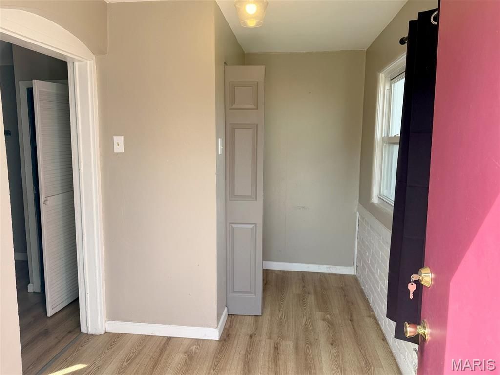 Photo of 217 W Arlee Avenue, St Louis, MO 63125 (MLS # 26020741)